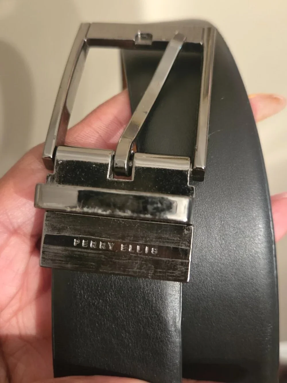 Perry Ellis excellent perry
